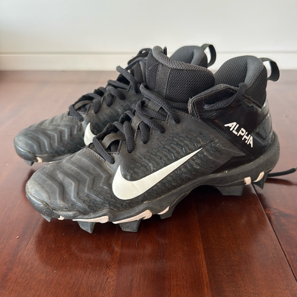 Nike Alpha Menace Cleats Youth Size 3